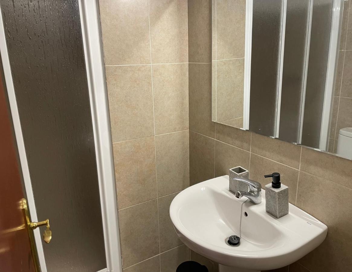 Apartament Can Lopits L' Escala Exteriör bild
